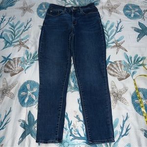 Denizen From Levi's Women's High-Rise Super Skinny 8 W29 Blue